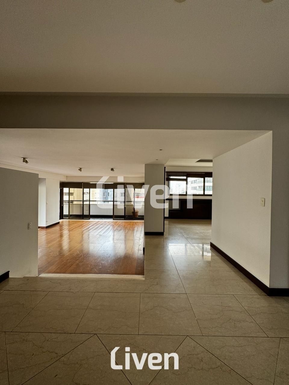 Apartamento com 3 suítes à venda em Aclimação, São Paulo, por R$ 2.500.000 Imagem 4