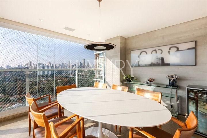 Apartamento com 3 suítes à venda em Alto de Pinheiros, São Paulo, por R$ 12.000.000 Imagem 4
