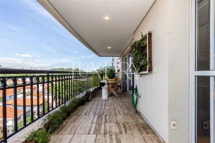 Apartamento com 2 suítes à venda em Vila Nova Conceição, São Paulo, por R$ 5.980.000 Imagem 8