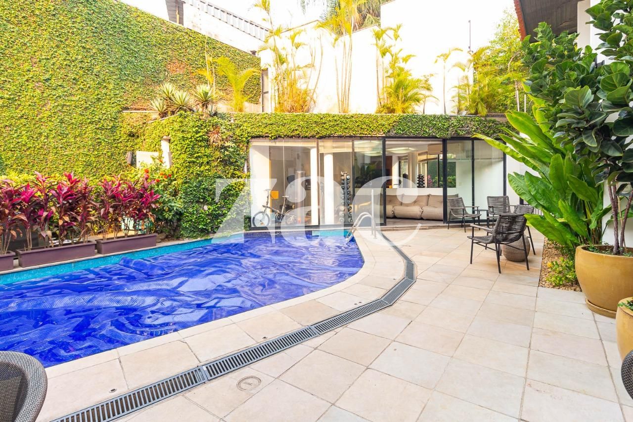 Casa com 5 suítes à venda em Alto De Pinheiros, São Paulo, por R$ 5.500.000 Imagem 4