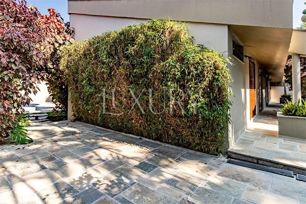 Casa com 4 suítes à venda em Alto de Pinheiros, São Paulo, por R$ 7.900.000 Imagem 4