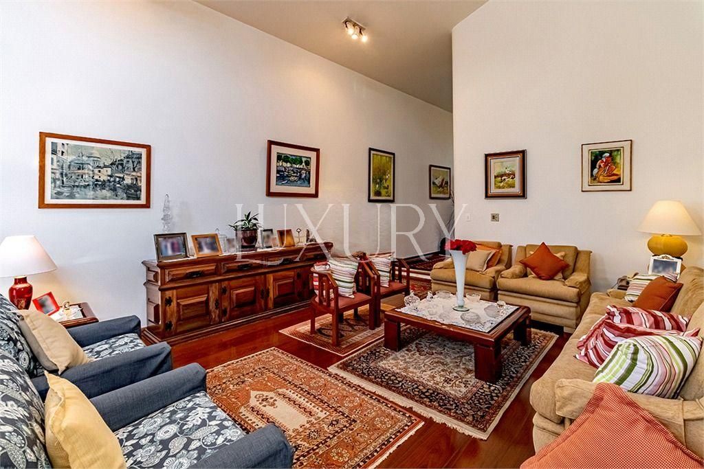 Casa com 4 suítes à venda em Alto de Pinheiros, São Paulo, por R$ 7.900.000 Imagem 8