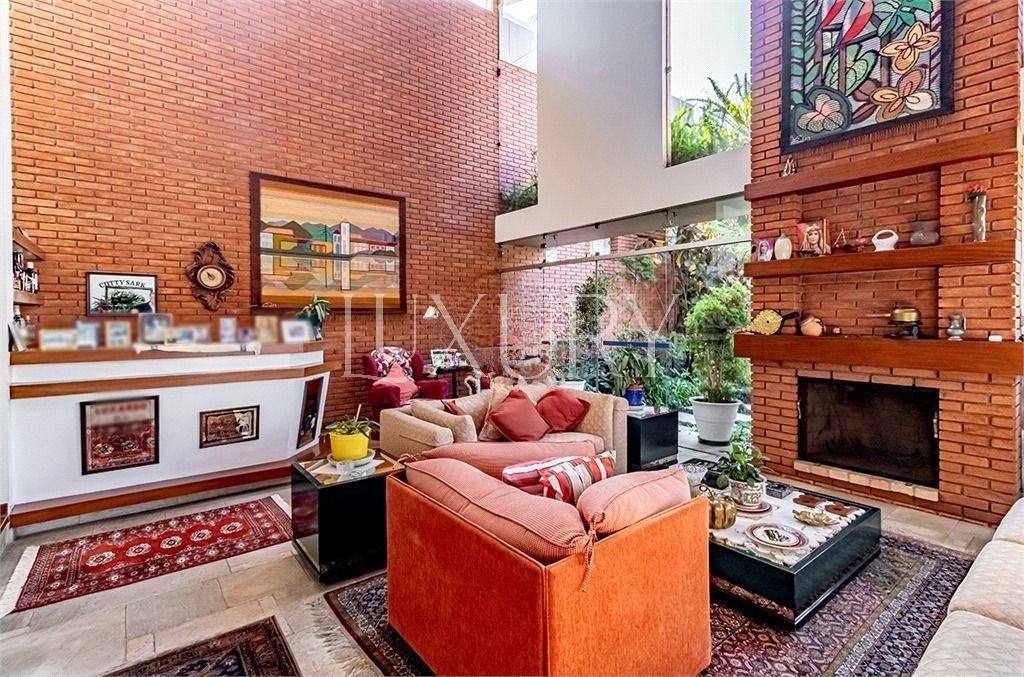 Casa com 4 suítes à venda em Alto de Pinheiros, São Paulo, por R$ 7.900.000 Imagem 7