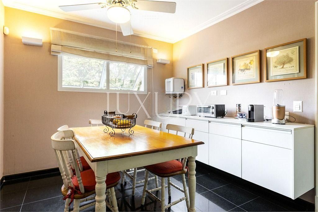 Casa com 2 suítes à venda em Alto de Pinheiros, São Paulo, por R$ 9.400.000 Imagem 6