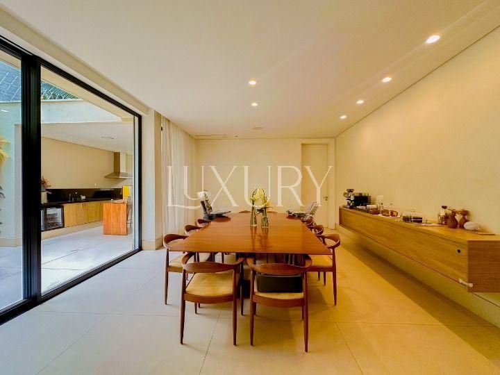 Casa com 6 suítes à venda em Jardim Europa, São Paulo, por R$ 47.000.000 Imagem 8