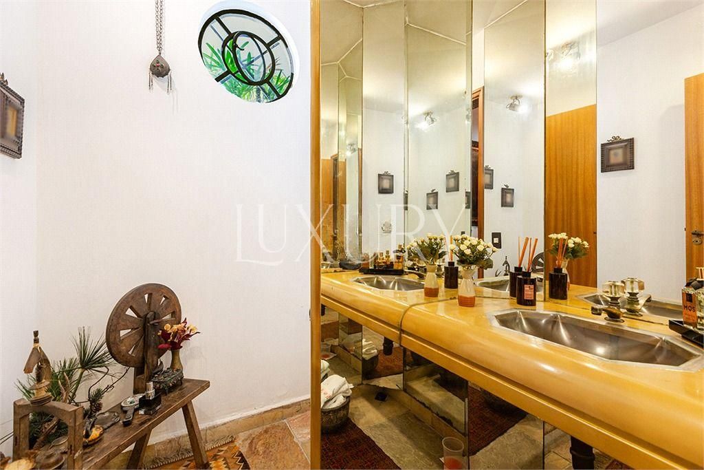 Casa com 2 suítes à venda em Alto de Pinheiros, São Paulo, por R$ 3.800.000 Imagem 6