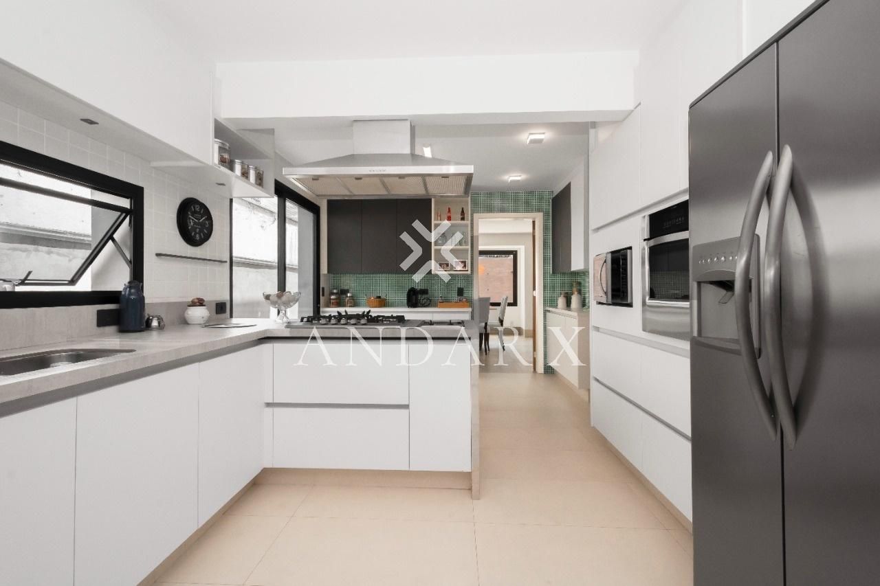 Casa com 4 suítes à venda em Alto de Pinheiros, São Paulo, por R$ 8.800.000 Imagem 4