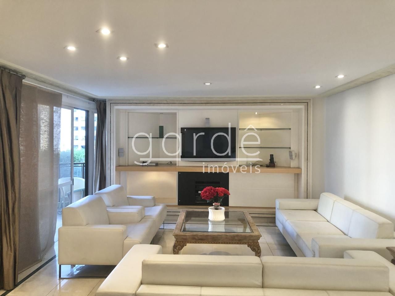 Apartamento com 3 suítes à venda em Vila Nova Conceição, São Paulo, por R$ 8.000.000 Imagem 4