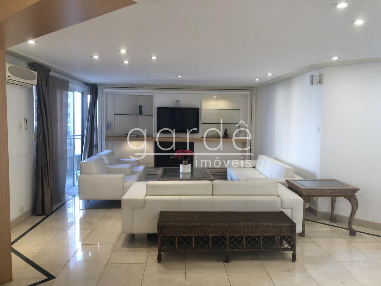 Apartamento com 3 suítes à venda em Vila Nova Conceição, São Paulo, por R$ 8.000.000 Imagem 8